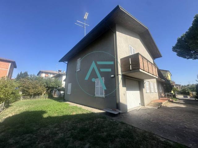 Villa Indipendente in vendita a Unione dei comuni della Bassa Romagna, Bagnacavallo