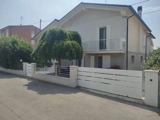 Villa Indipendente in vendita a Unione dei comuni della Bassa Romagna, Bagnacavallo