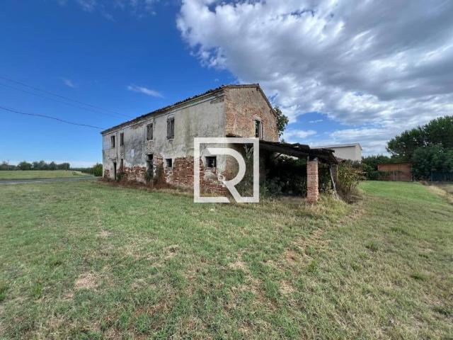 Villa Indipendente in vendita a Unione dei comuni della Bassa Romagna, Bagnacavallo