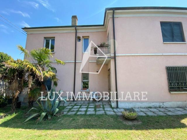 Villa Indipendente in vendita a Unione dei comuni della Bassa Romagna, Bagnacavallo