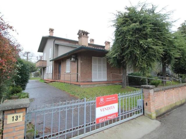Villa Indipendente in vendita a Unione dei comuni della Bassa Romagna, Bagnacavallo