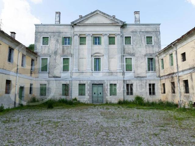 Villa Indipendente in vendita a Bagnaria Arsa, Friuli-Venezia Giulia