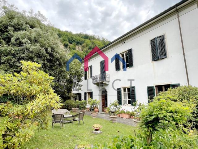 Villa Indipendente in vendita a Unione dei comuni Media Valle del Serchio, Ponte A Serraglio