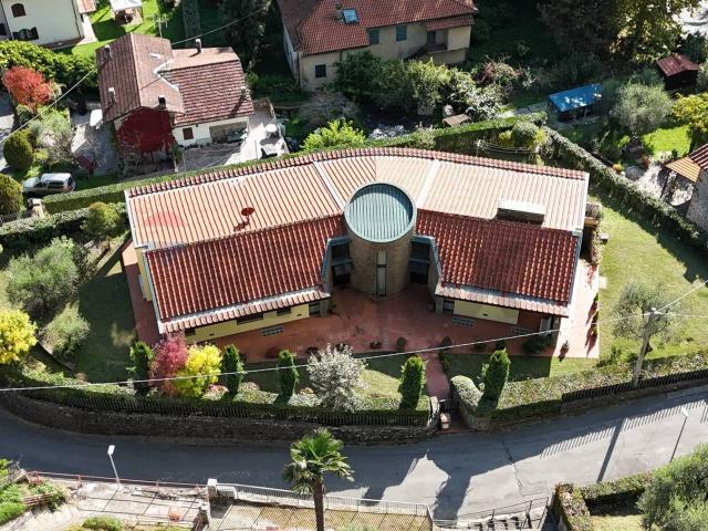 Villa Indipendente in vendita a Unione dei comuni Media Valle del Serchio, Ponte A Serraglio