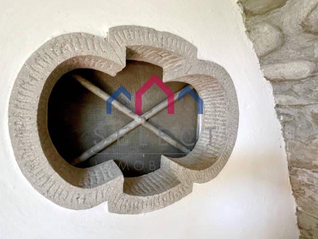 Villa Indipendente in vendita a Unione dei comuni Media Valle del Serchio, Fornoli