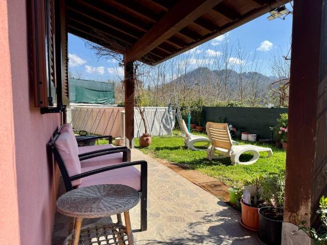 Villa Indipendente in vendita a Unione dei comuni Media Valle del Serchio, Fornoli