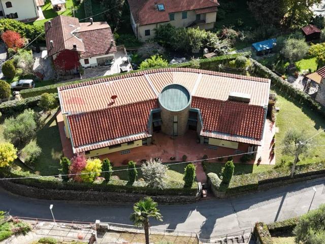 Villa Indipendente in vendita a Unione dei comuni Media Valle del Serchio, Ponte A Serraglio