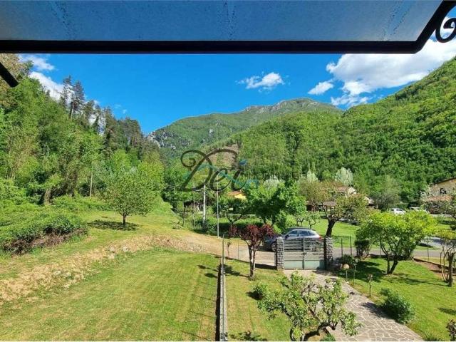 Villa Indipendente in vendita a Unione dei comuni Media Valle del Serchio, Toscana