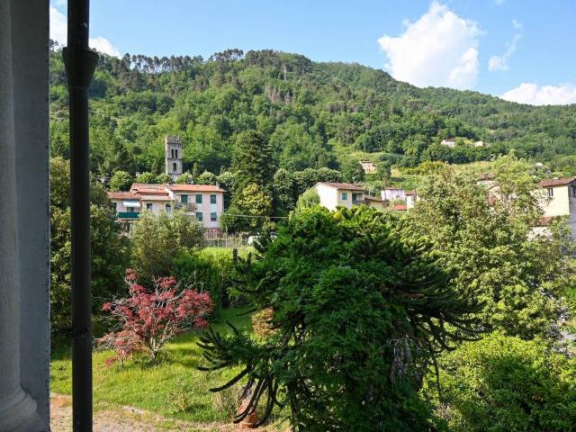 Villa Indipendente in vendita a Unione dei comuni Media Valle del Serchio, Fornoli