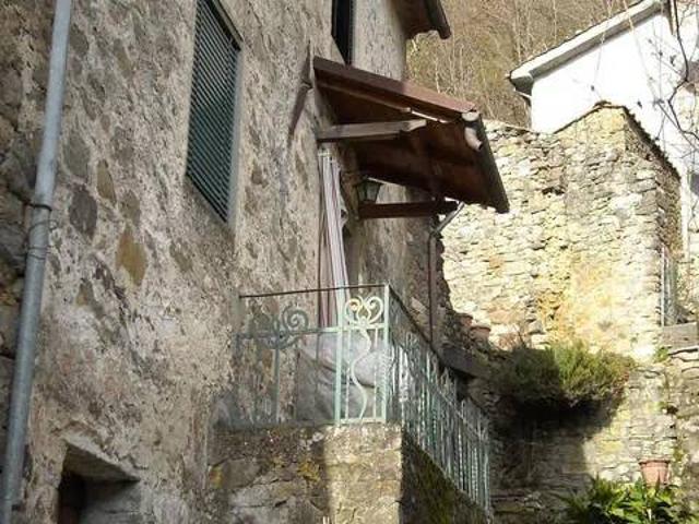 Villa Indipendente in vendita a Unione dei comuni Media Valle del Serchio, San Gemignano