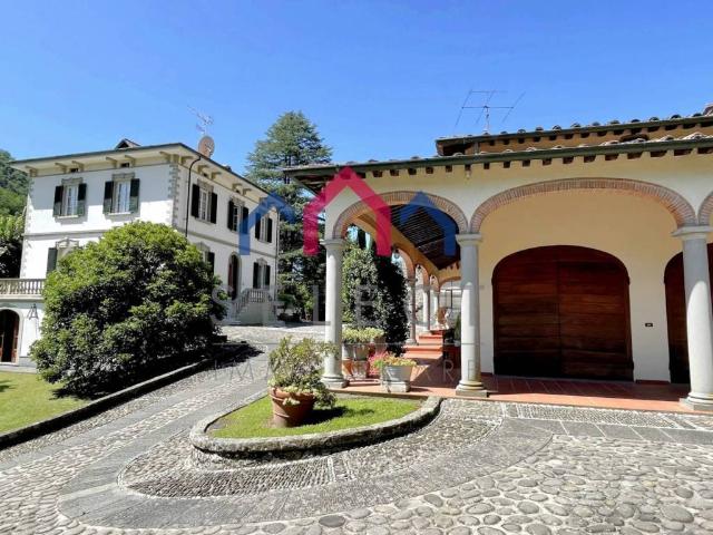 Villa Indipendente in vendita a Unione dei comuni Media Valle del Serchio, Fornoli
