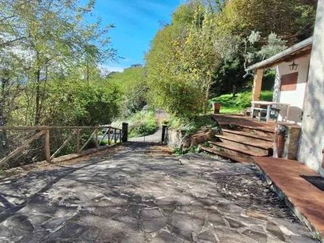 Villa Indipendente in vendita a Unione dei comuni Media Valle del Serchio, Bagni Di Lucca Villa