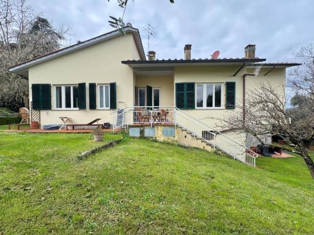 Villa Indipendente in vendita a Quarto, Bagno A Ripoli