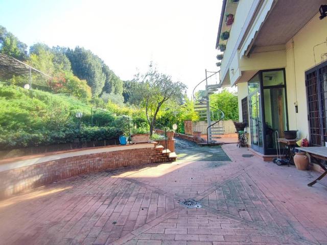 Villa Indipendente in vendita a Bagno A Ripoli, Toscana