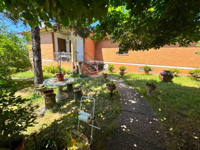 Villa Indipendente in vendita a Bagno A Ripoli, Toscana