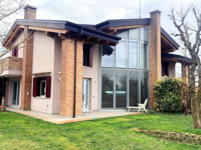 Villa Indipendente in vendita a Conselve, Veneto