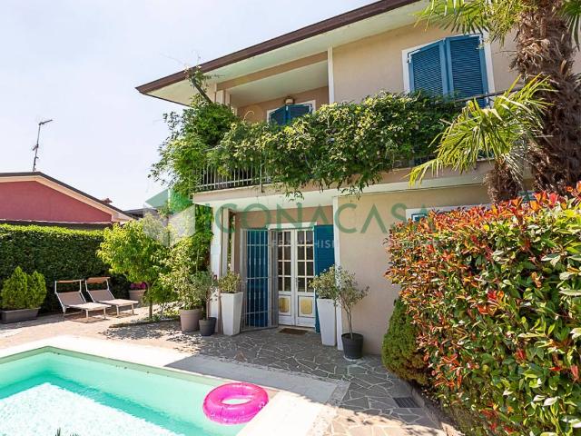 Villa Indipendente in vendita a Bagnolo Cremasco, Lombardia
