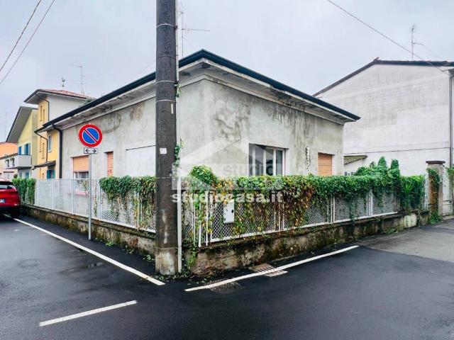 Villa Indipendente in vendita a Bagnolo Cremasco, Cremona