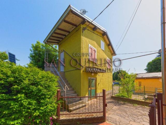 Villa Indipendente in vendita a Terra di Mezzo, Re