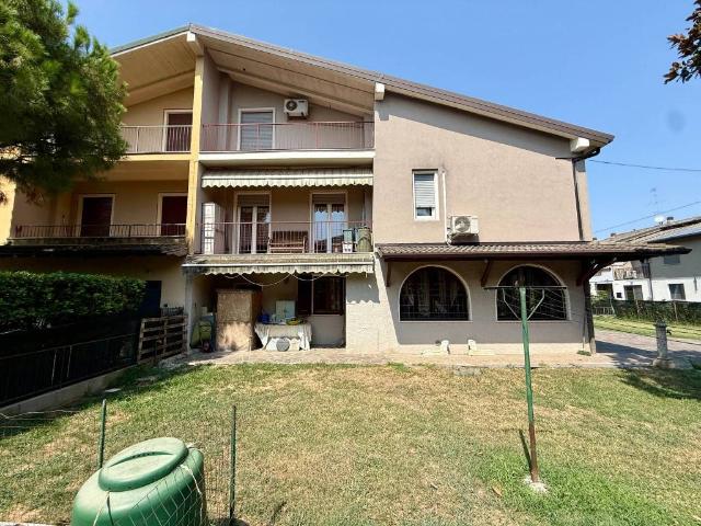 Villa Indipendente in vendita a Bagnolo Mella, Lombardia
