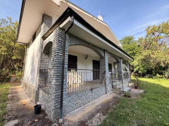 Villa Indipendente in vendita a Villar, Bagnolo Piemonte