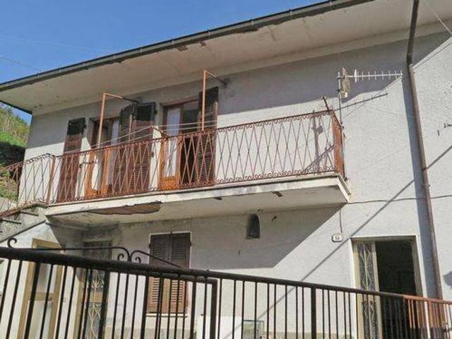 Villa Indipendente in vendita a Unione di comuni Montana Lunigiana, Bagnone