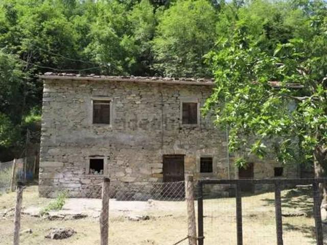 Villa Indipendente in vendita a Unione di comuni Montana Lunigiana, Bagnone