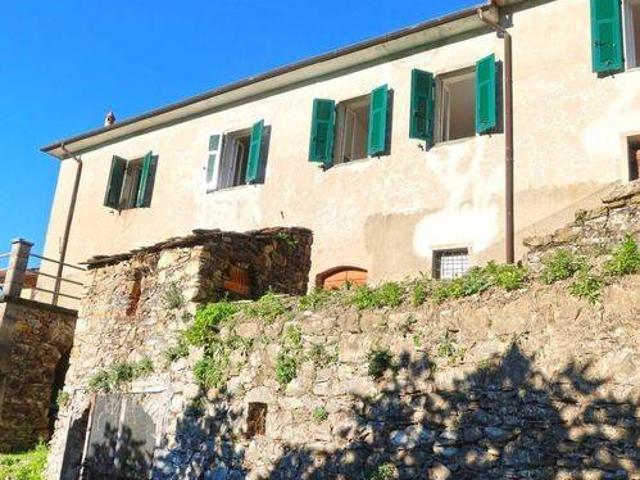 Villa Indipendente in vendita a Unione di comuni Montana Lunigiana, Bagnone