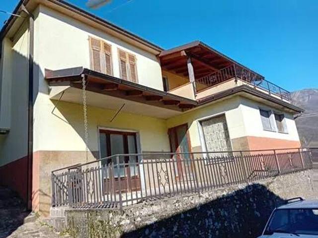 Villa Indipendente in vendita a Unione di comuni Montana Lunigiana, Bagnone
