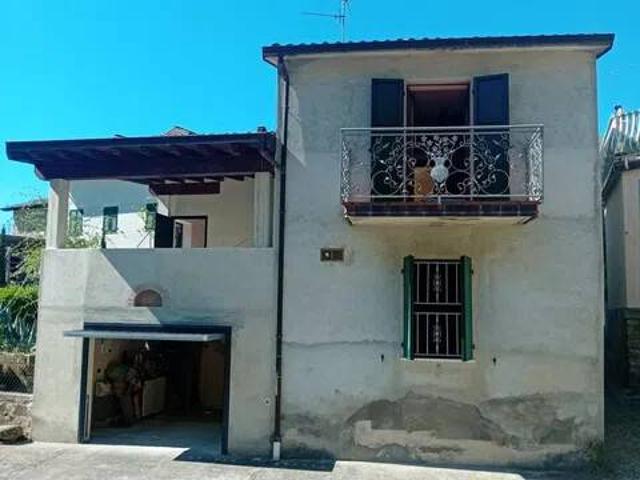 Villa Indipendente in vendita a Unione di comuni Montana Lunigiana, Bagnone