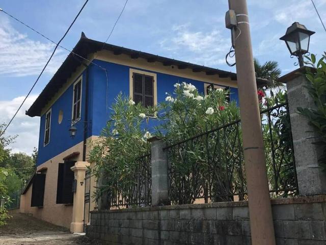 Villa Indipendente in vendita a Unione di comuni Montana Lunigiana, Bagnone