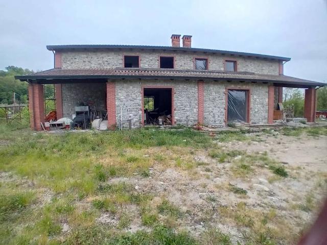 Villa Indipendente in vendita a Unione di comuni Montana Lunigiana, Bagnone