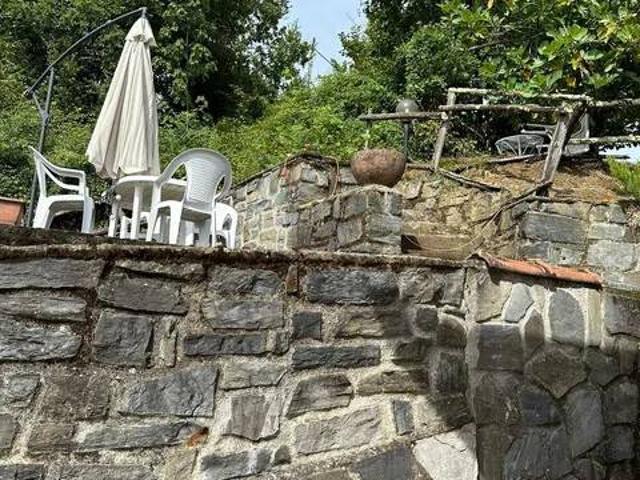 Villa Indipendente in vendita a Unione di comuni Montana Lunigiana, Bagnone