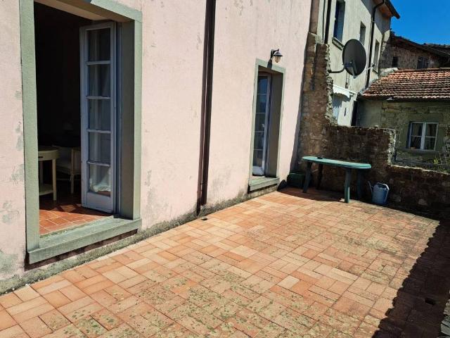 Villa Indipendente in vendita a Unione di comuni Montana Lunigiana, Bagnone