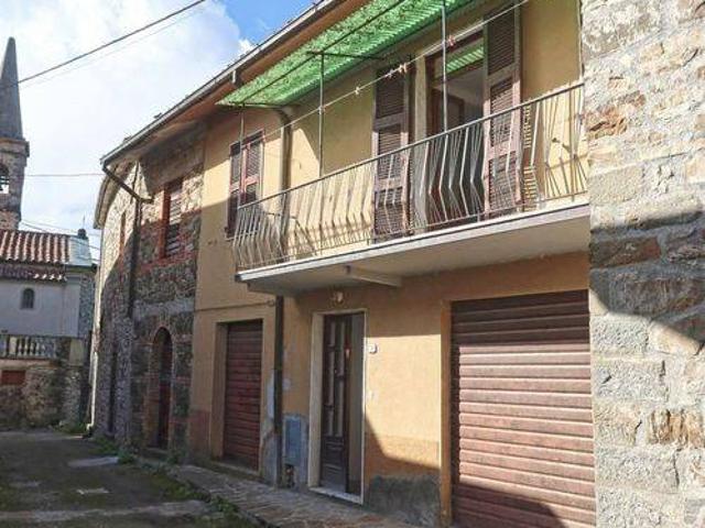 Villa Indipendente in vendita a Unione di comuni Montana Lunigiana, Bagnone