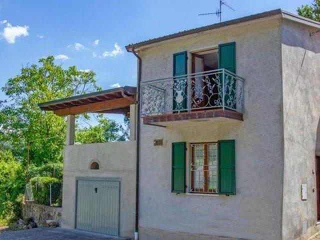 Villa Indipendente in vendita a Unione di comuni Montana Lunigiana, Bagnone