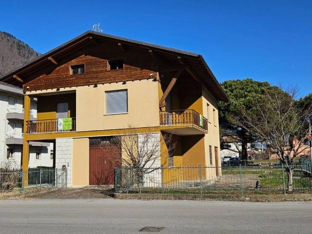 Villa Indipendente in vendita a Comunità montana della Valle Sabbia, Bagolino