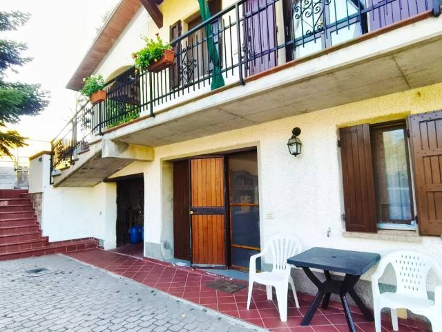 Villa Indipendente in vendita a Antignola, Baiso