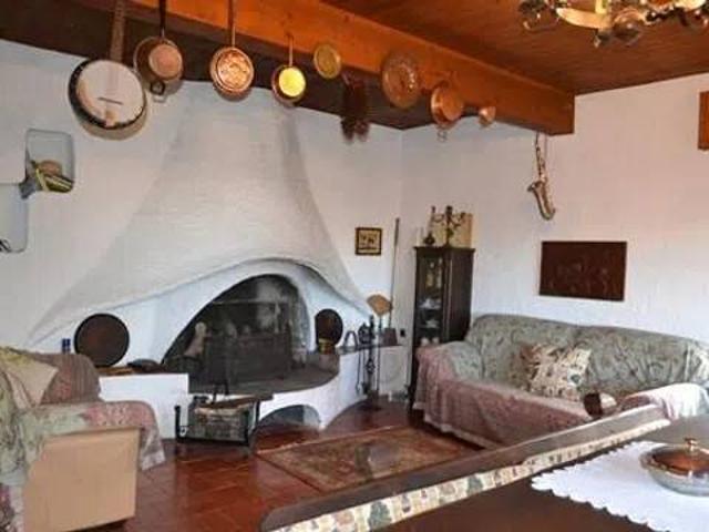 Villa Indipendente in vendita a Bajardo, Liguria
