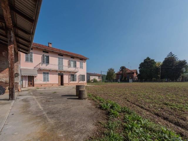 Villa Indipendente in vendita a Piemonte, Asti