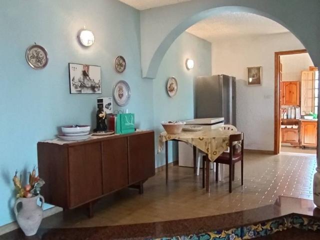 Villa Indipendente in vendita a Balestrate, Sicilia