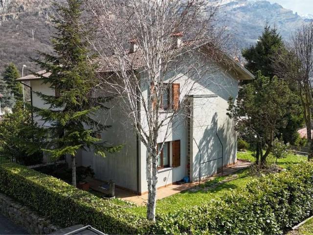 Villa Indipendente in vendita a Ballabio Inferiore, Ballabio