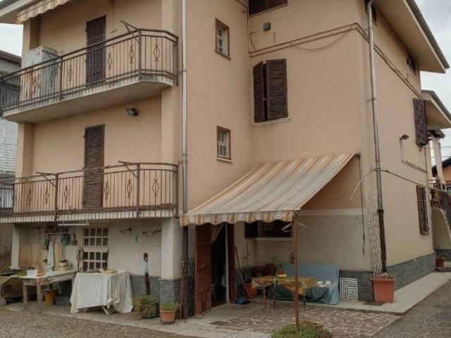 Villa Indipendente in vendita a Piemonte, Vercelli