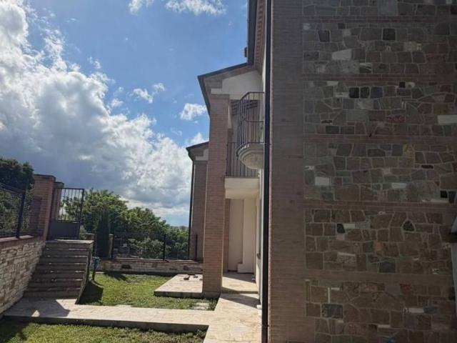 Villa Indipendente in vendita a Baone, Veneto