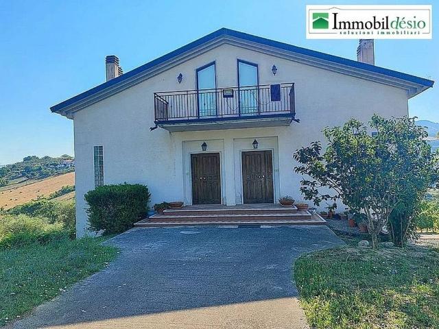Villa Indipendente in vendita a Baragiano, Basilicata