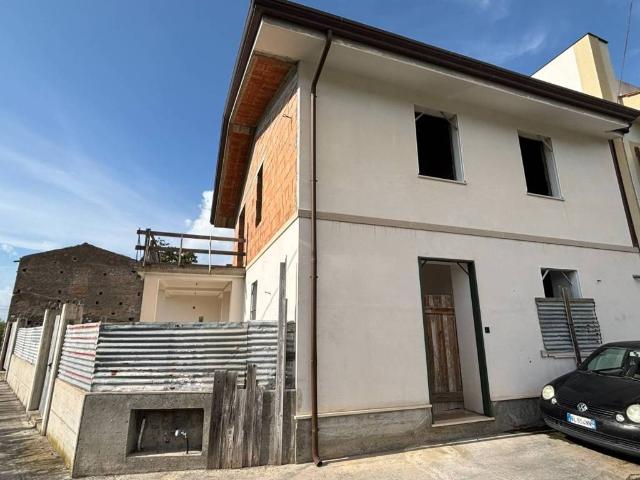 Villa Indipendente in vendita a Barcellona Pozzo Di Gotto, Sicilia