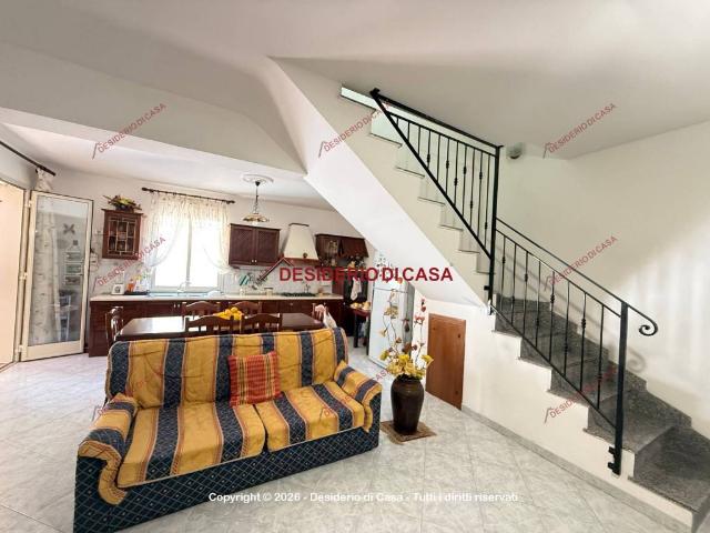 Villa Indipendente in vendita a Barcellona Pozzo Di Gotto, Sicilia