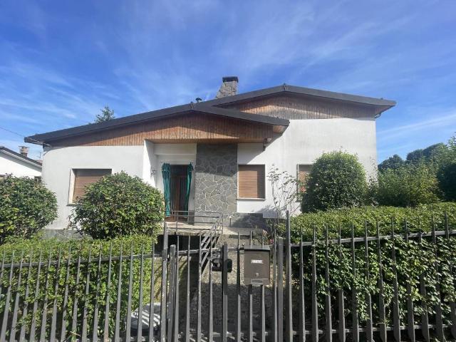 Villa Indipendente in vendita a Bardi, Reggio Emilia