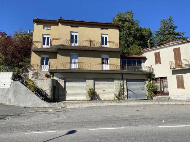 Villa Indipendente in vendita a Bardi, Reggio Emilia