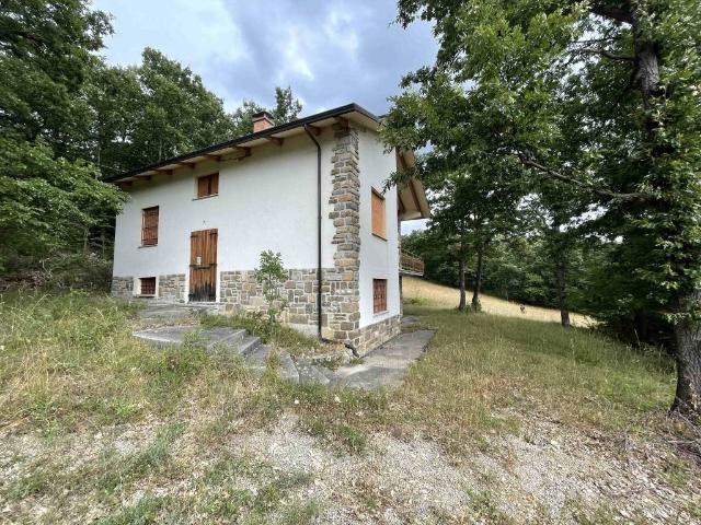 Villa Indipendente in vendita a Bardi, Reggio Emilia
